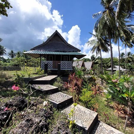 Sunari Beach Resort Selayar Matalalang المظهر الخارجي الصورة