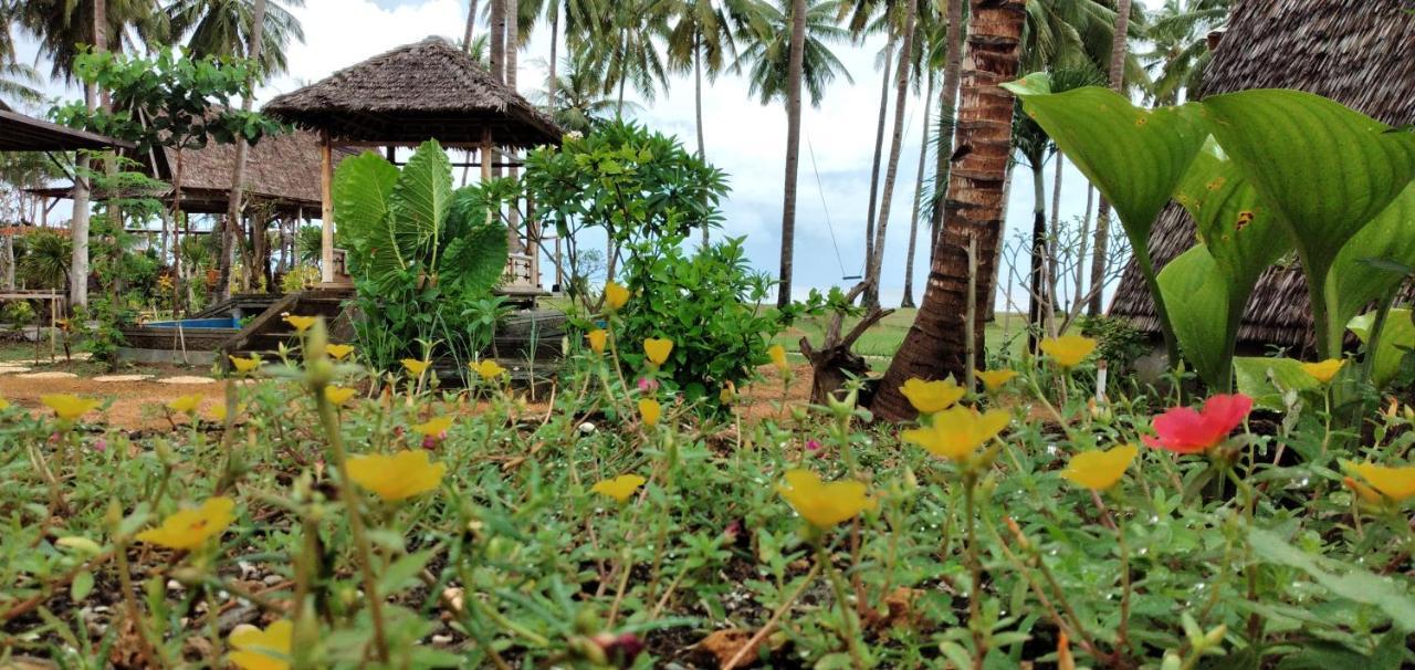 Sunari Beach Resort Selayar Matalalang المظهر الخارجي الصورة